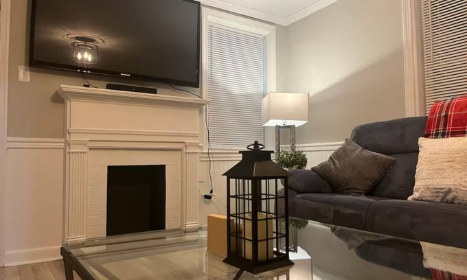 Goldsboro House | Casa Blanca