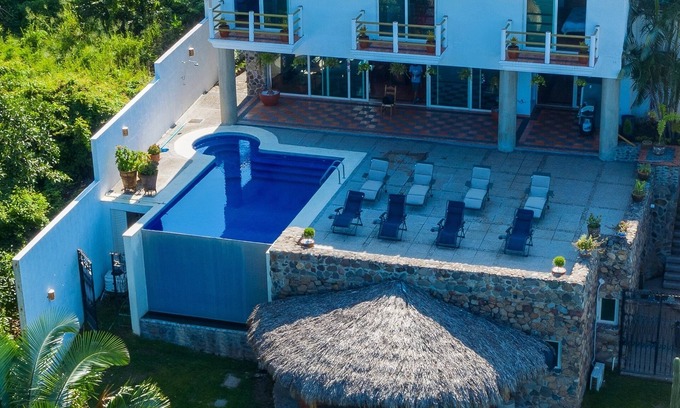 Platanitos House | Casa Bougainvillea