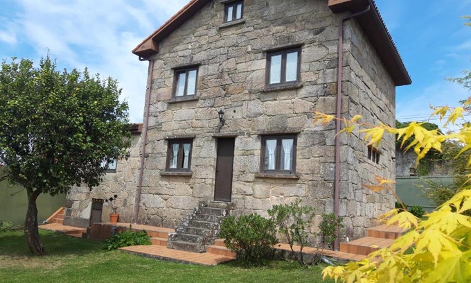 Ames House | Casa Camino Santiago-Fisterra