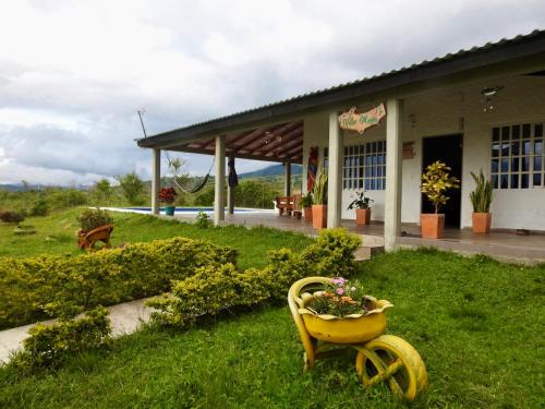 Darien House | Casa Campestre Lago Calima