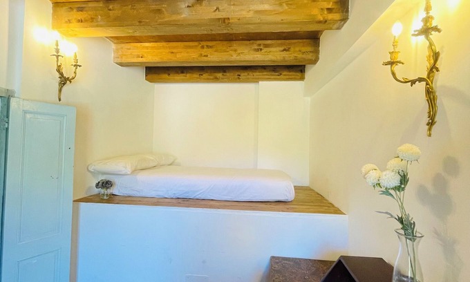 Apricale Apartment | Casa Castello Sleeps 5 Isolabona Italy Sun Terrace Free WIFI