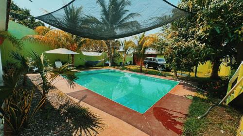 El Hawaii House | Casa chalet de descanso en monterrico Guatemala