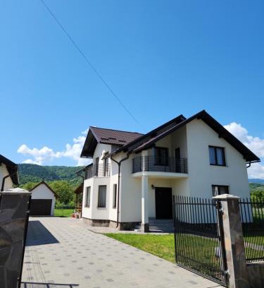 Sighetu Marmatiei Villa | Casa CLO