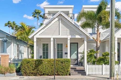 Historic Ybor House | Casa Cohiba - Ybor City Townhouse