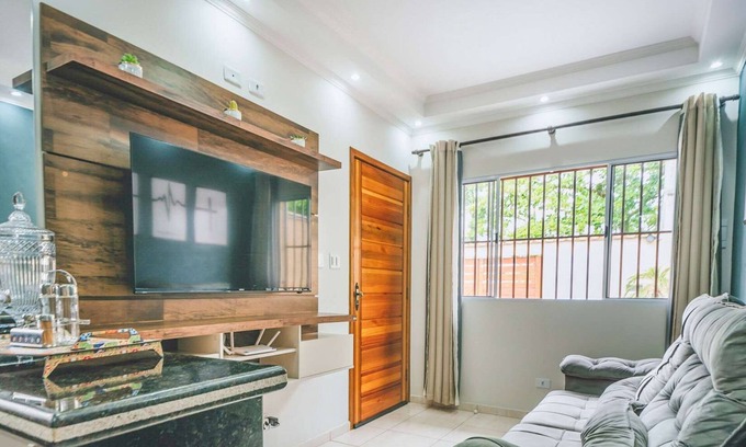 Balneario Gaivotas House | Casa com piscina a 5 min da praia em Itanhaém