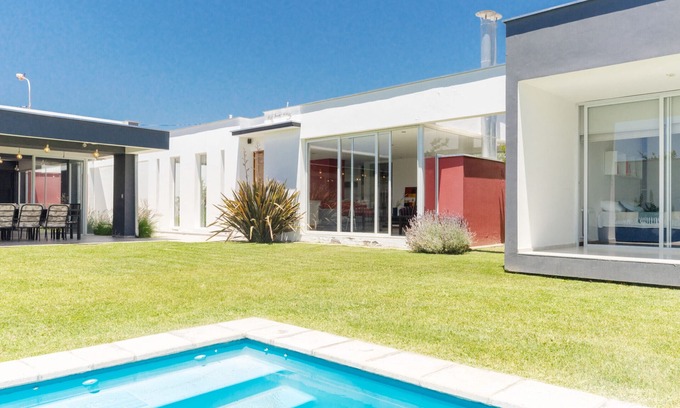 Maipu House | Casa con pileta y quincho a 5 minutos de Chacras