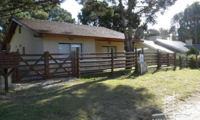 Valeria del Mar House | CASA CON SUPER QUINCHO FIBRA OPTICa PREGUNTAR ANTES DE RESERVAR IMPORTANTES DESCUENTOS