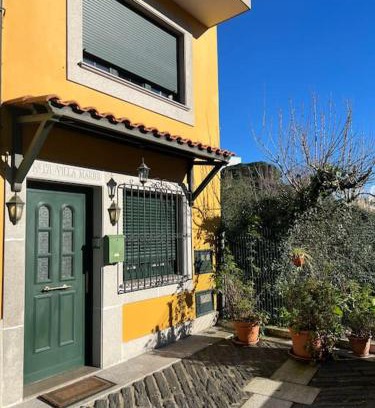 Betanzos Old Town House | Casa con terraza en el casco