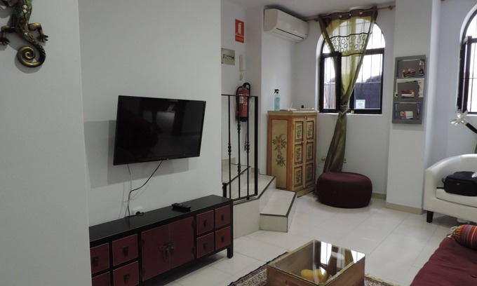 Infanta Isabel Apartment | CASA CONDES SANTA OLALLA APARTMENT