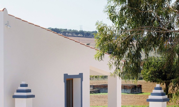 Borba Other | CASA DA HORTA PEQUENA Refuge of tranquillity. Nature reveals all its beauty.