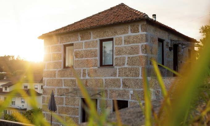 Casteloes House | Casa da Madrinha, a treat 35 minutes from Porto