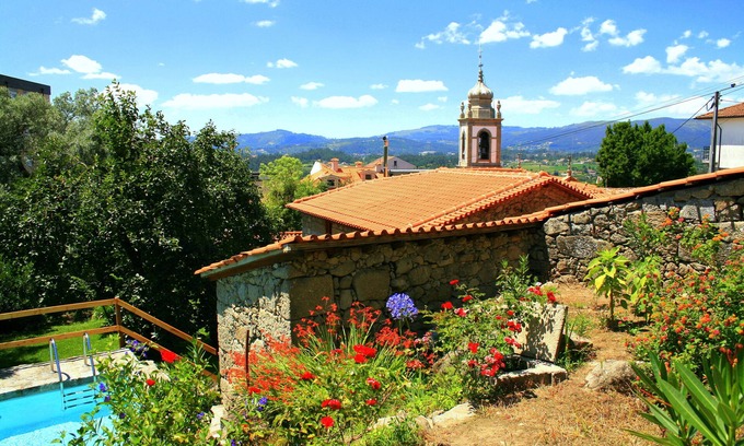 Caldelas House | Casa da Rocha Casa de Estilo Rural Situada na Vila de Termas de Caldelas