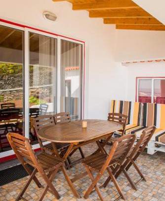 Calheta de Nesquim Apartment | Casa da Vigia