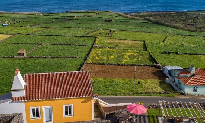 Praia da Vitoria House | Casa das Lajes T1