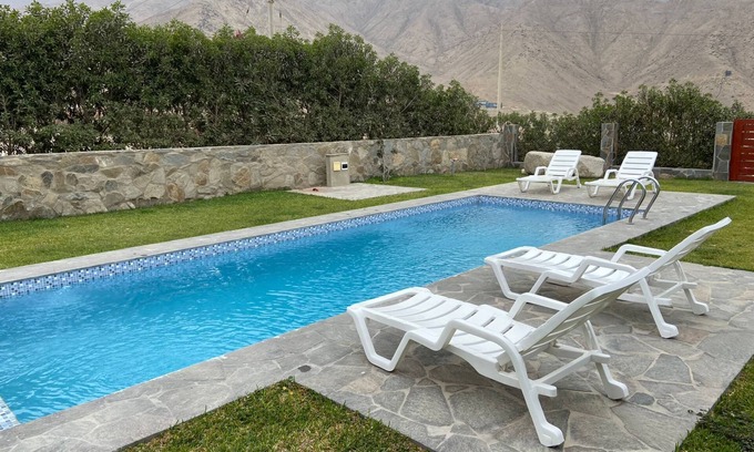 Pachacamac House | Casa de Campo con Piscina, parrilla y areas verdes, totalmente equipado