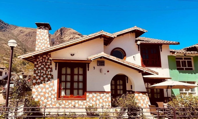 Calca House | Casa de campo x6 de Sayri
