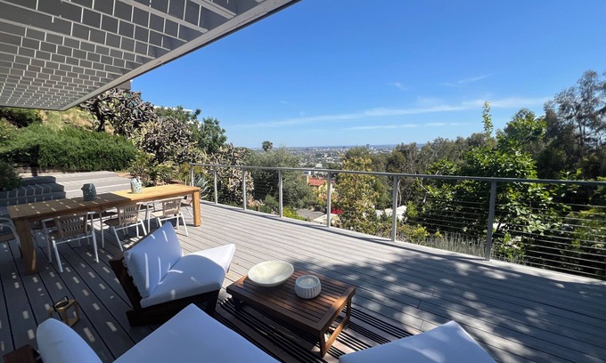 Hollywood Hills West House | Casa de Cielo-Live with the Stars! HOLLYWOOD HILLS, VIEWS & BEST LOCATION!