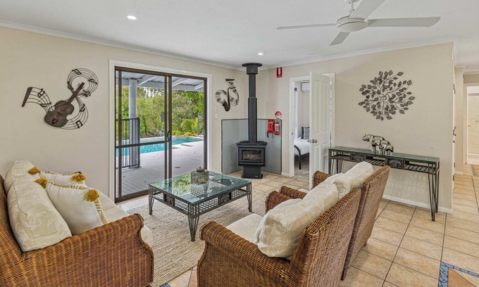 Witta House | Casa De Paz - Chill by the pool!