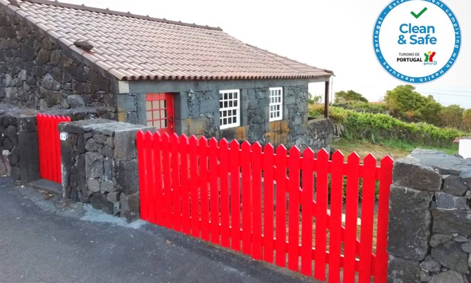 Cais do Pico House | Casa de Sant'ana