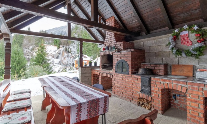 Vidra Ski Chalet | Casa de Vacanta Cascada Feel the Nature