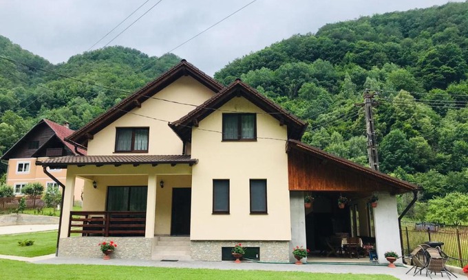 Sugag Cabin | Casa de vacanta Dana