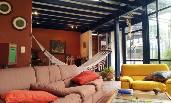 Tumbaco House | Casa del Aguacate Cumbaya - Tumbaco