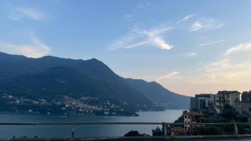 Castiglione d'Intelvi Apartment | Casa del Cerbiatto, Lake Como a 5 chilometri da Argegno