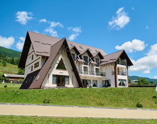 Cozanesti House | Casa del Monte - Dorna Arini