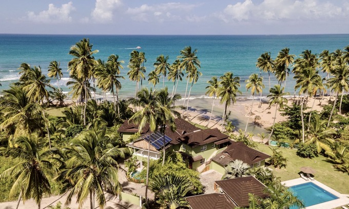 Las Terrenas Villa | Casa del Rio: beachfront villa for 22 guests in Las Terrenas