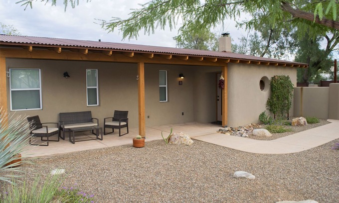 Samos House | Casa Del Sol *NEWLY RENOVATED*