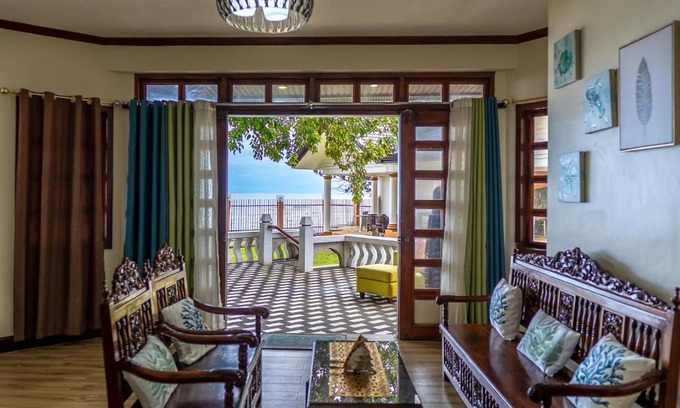 Dipolog Villa | Casa dela Playa (House by the Beach)