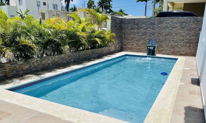 Munoz Villa | Casa Dominiruso Beach Getaway
