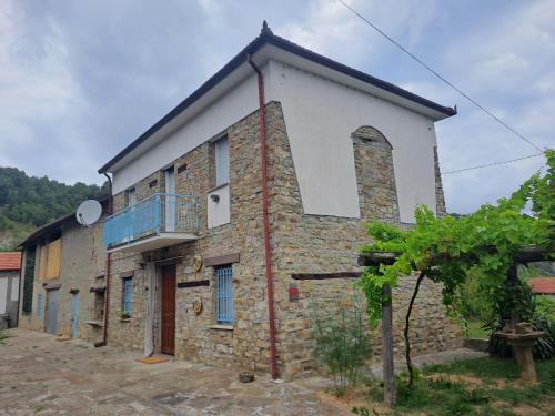 Roccaverano House | Casa Dora