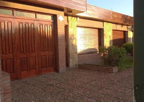 Punta Mogotes House | CASA ELENA