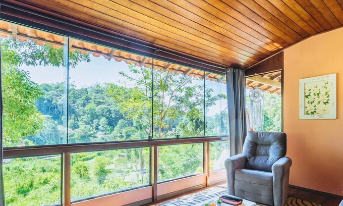 Teresopolis House | Casa em Teresópolis vista para a Pedra Tartaruga