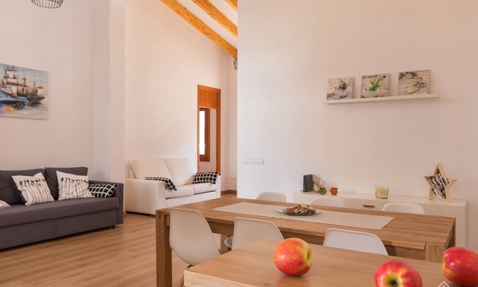Can Picafort Villa | Casa Embat - Beautiful house with terrace 150 meters from the beach