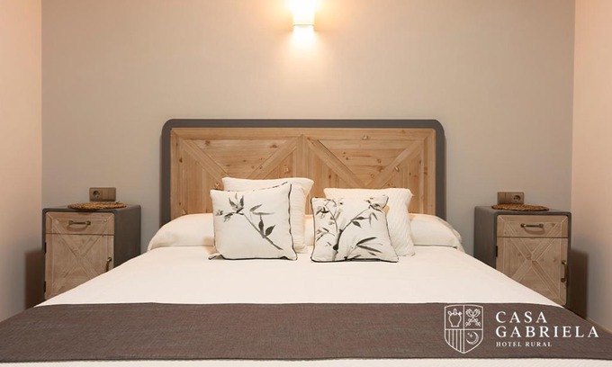 Jimenez de Jamuz Hotel | Casa Gabriela Hotel