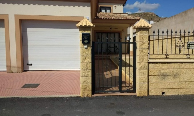 Sorbas House | Casa Gillie, 3 bed rural village house