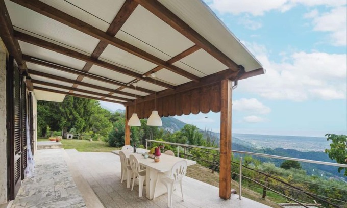 Seravezza House | Casa Giulia by Interhome