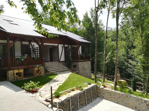 Valiug Apartment | Casa Gozna