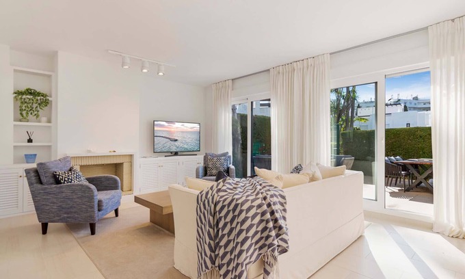 Guadalmina House | Casa Guadalvillas - 3Bd Townhouse Near The Beach!