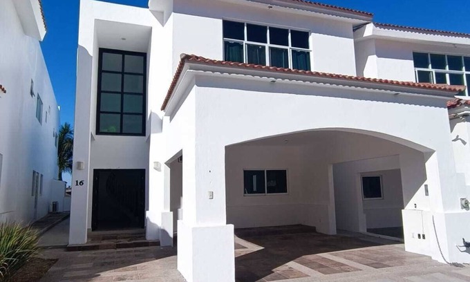 Marina Mazatlan House | Casa Isla Marina, Exclusivo Alojamiento Ubicado en la Marina de Mazatlán!