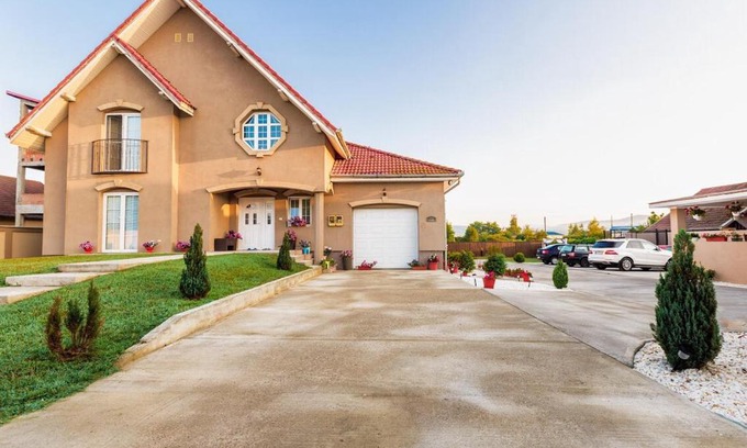 Hateg House | Casa Iulia
