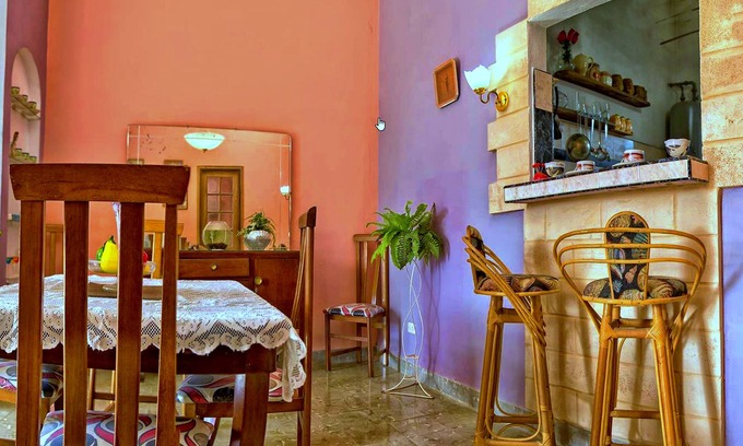 Old Havana Bed & Breakfast | Casa La Muralla 358