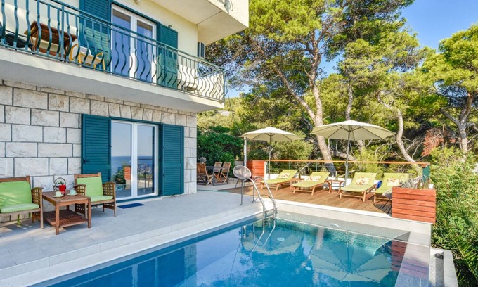 Krizni rat Villa | Casa Landa - Three Bedroom Villa, Sleeps 8