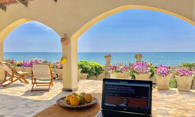 Punta Secca Villa | Casa Ludovica, romantic villa by the sea