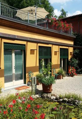 Villar San Costanzo Bed & Breakfast | Casa Margherita