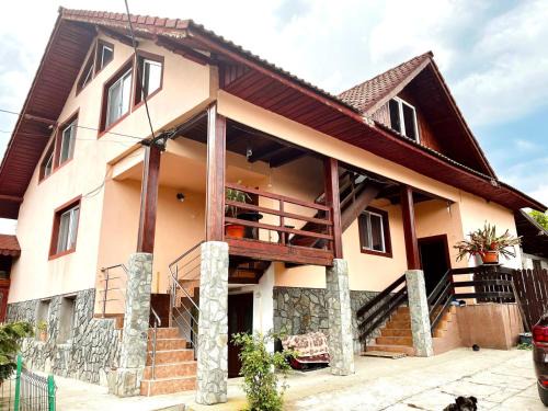 Novaci House | Casa Maria Alexandra