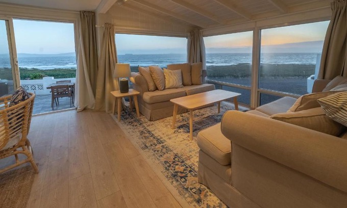 Ensenada House | CASA MARIA - BEACHFRONT COTTAGE ON THE SAND