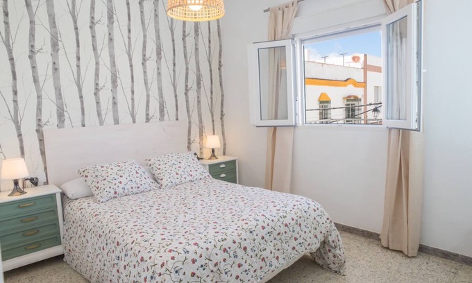 Barbate Apartment | CASA MARIA LUISA - Luminosa casa en el centro de Barbate